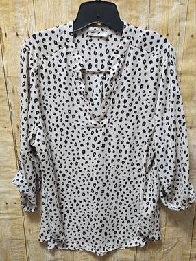 Lush | Women's | Blouse | Printed V-Neck | Blush & Black | Size 1X